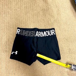 COPY - Youth Med Inder Armour shorts